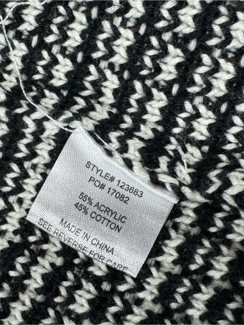 Skies are Blue Black White Knit Open Front Cardigan Women’s 1XL XL - Picture 3 of 3